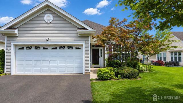 81 Prusakowski Blvd, Parlin, NJ 08859