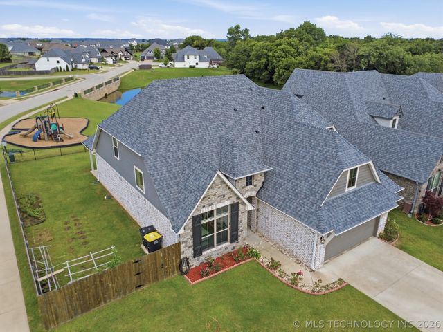 12598 S  6th St, Jenks, OK 74037