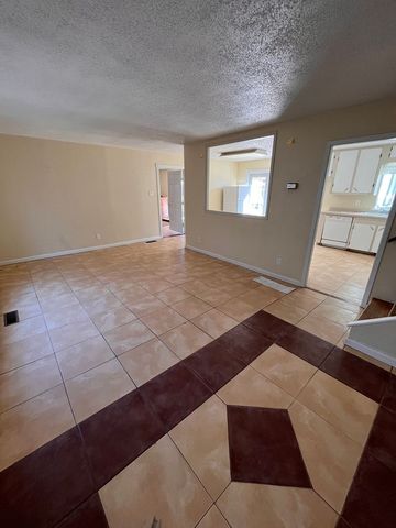 3301 Trailing Heart Rd #733, Roswell, NM 88201