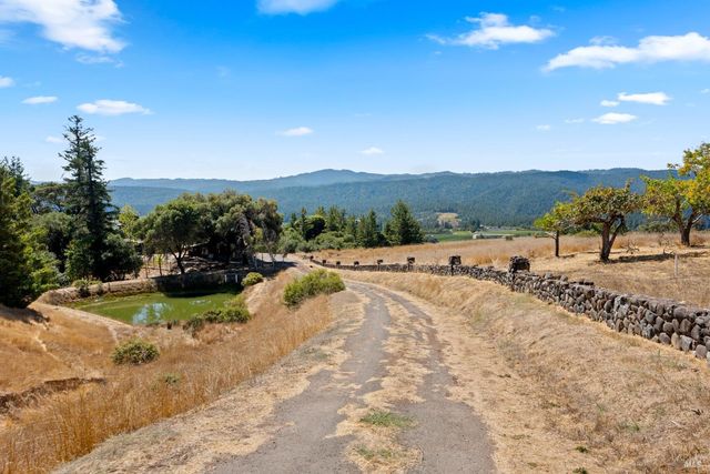6200 Lazy Springs Road, Philo, CA 95466
