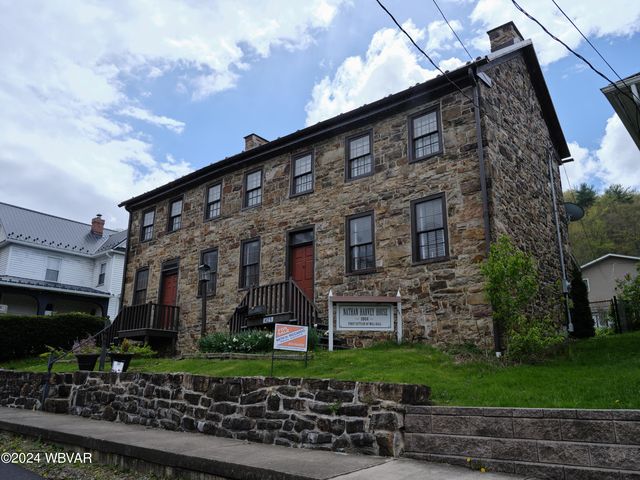 425 S  Water St, Mill Hall, PA 17751