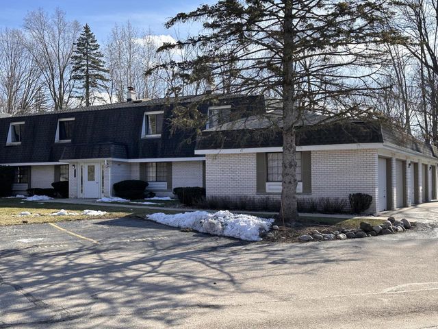 20185 Independence DRIVE UNIT D, Brookfield, WI 53045