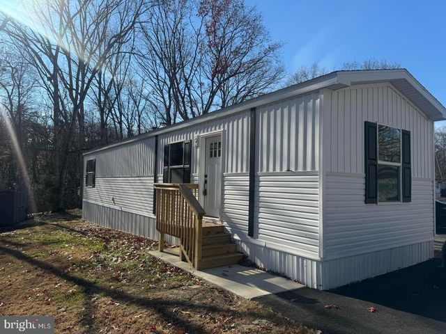 450 Clarks Pond Rd #36, Fairton, NJ 08320