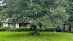 1307 Brook Hollow Dr, Lufkin, TX 75904