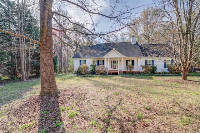 154 Austin Ln, Locust Grove, GA 30248