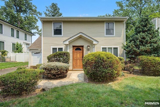 86 Hazelton Ter, Tenafly, NJ 07670