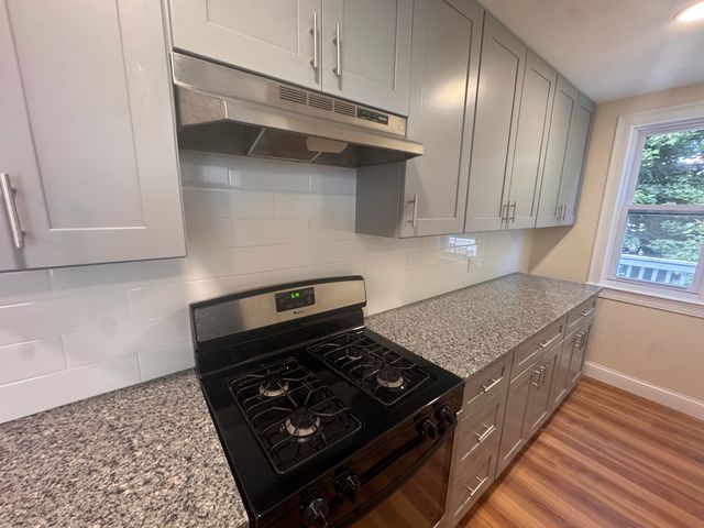 43 Conwell Ave #2, Somerville, MA 02144