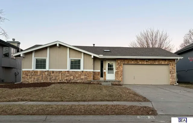 5108 S  162nd Ave, Omaha, NE 68135
