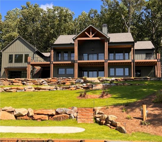 879 Windy Point Dr, Dadeville, AL 36853