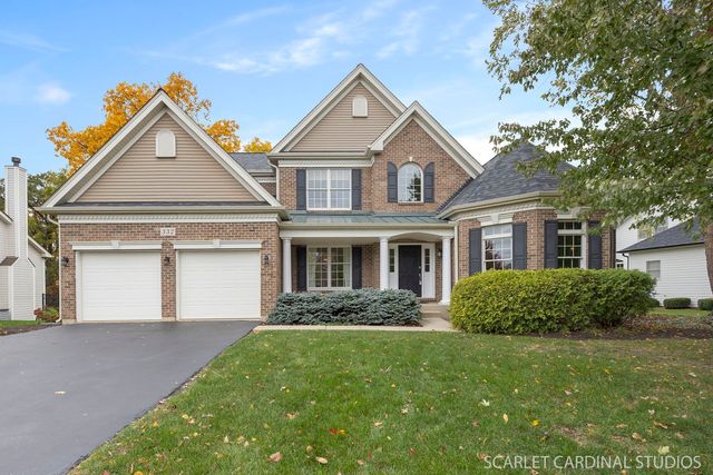 332 Western Dr, North Aurora, IL 60542