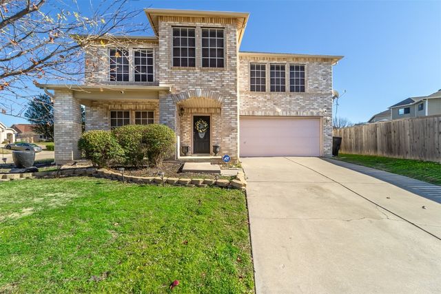 333 Sunset Oaks Dr, Fort Worth, TX 76112