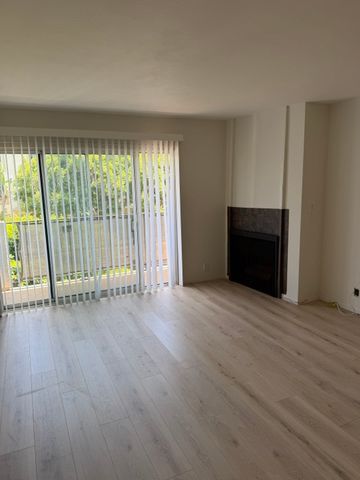 8163 Redlands St #45, Playa Del Rey, CA 90293