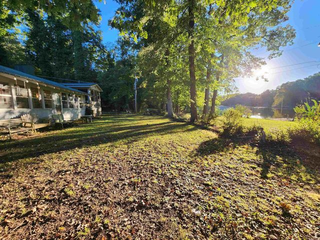 684 Couchwood Rd, Hot Springs, AR 71901