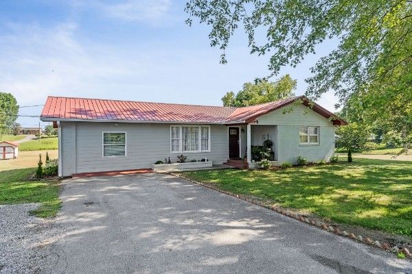 265 Maple Dr, Rock Island, TN 38581