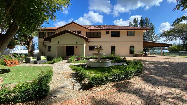 7381 SW 56th St, Miami, FL 33155