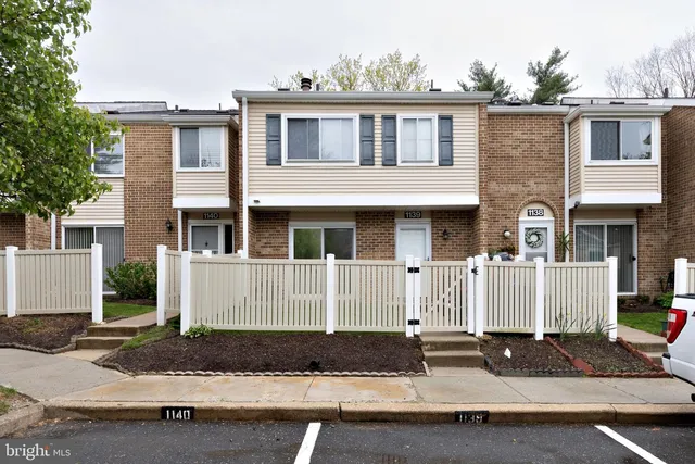 1139 Thackary Ct, Voorhees, NJ 08043