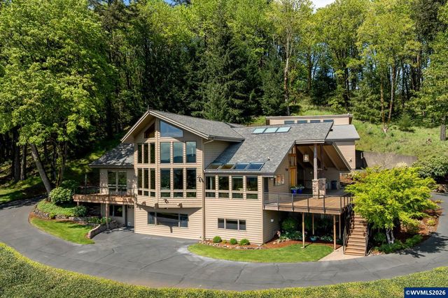 4255 Eola Dr NW, Salem, OR 97304