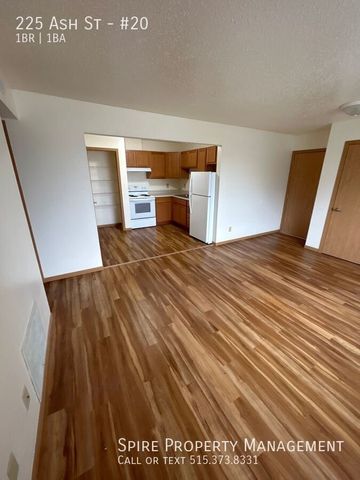 225 Ash St #20, Carlisle, IA 50047