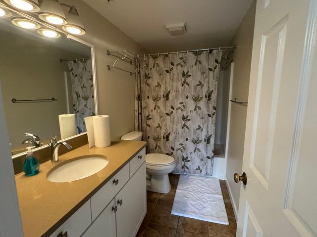 119 Hildred Dr #119, Burlington, VT 05401