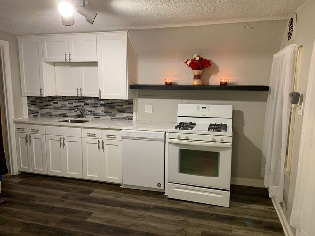 784 Holton St #2, Saint Paul, MN 55104