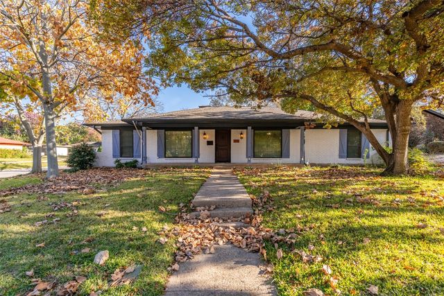 6501 Whitman Ave, Fort Worth, TX 76133