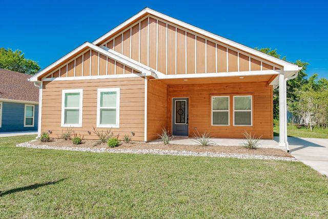 112 Sierra Madre, Mabank, TX 75156
