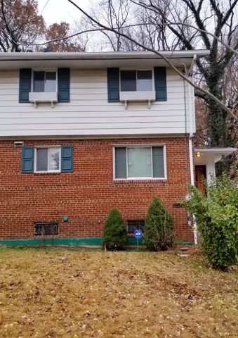 836 Booker Dr, Capitol Heights, MD 20743