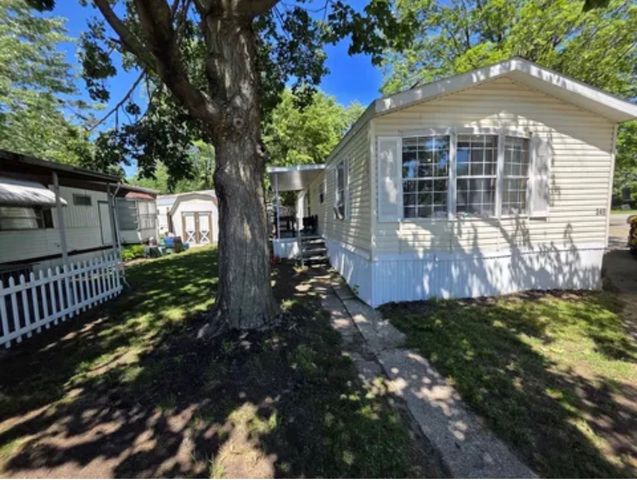 349 W  Green Meadows Ave SE, Grand Rapids, MI 49548