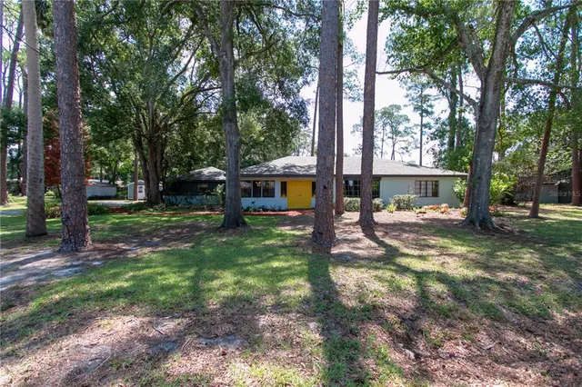 119 W  Crystal Dr, Sanford, FL 32773