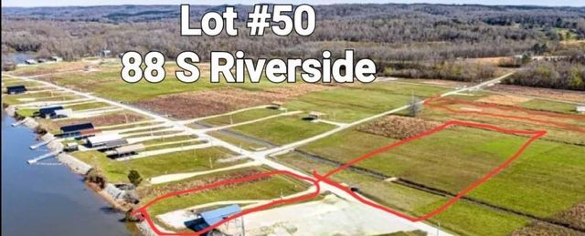 88 S  River Front Dr, Clifton, TN 38425