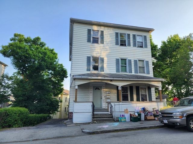 14 Gage St, Worcester, MA 01605
