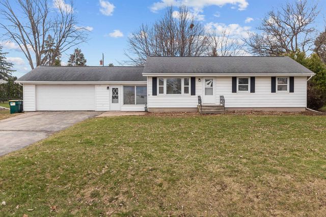 535 W  Snell Rd, Oshkosh, WI 54901