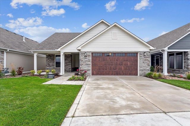 205 S  Heritage Way #II, Andover, KS 67002