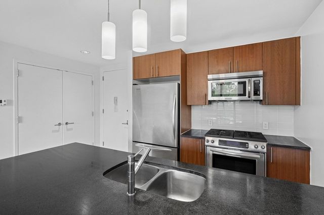 3260 Henry Hudson Pkwy E #4F, Bronx, NY 10463