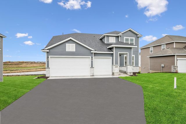 14955 116th Ave N, Osseo, MN 55369