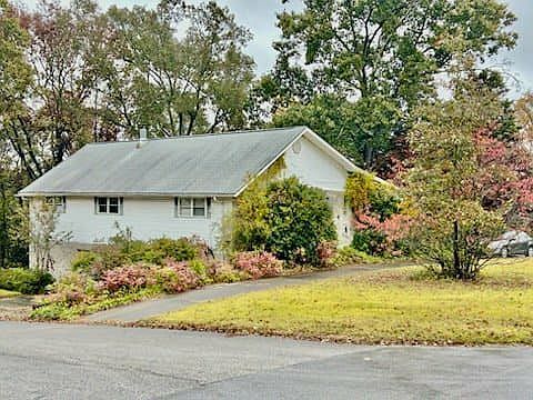 4851 Hillsdale Cir, Chattanooga, TN 37416