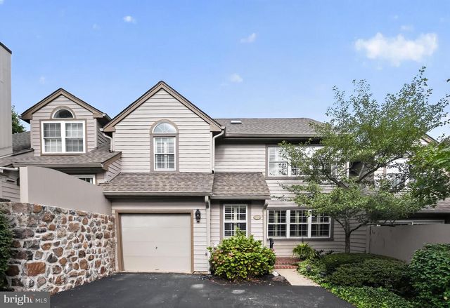 25 Manchester Ct #25, Berwyn, PA 19312