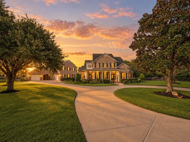 2830 Garcitas Crk, Richmond, TX 77406