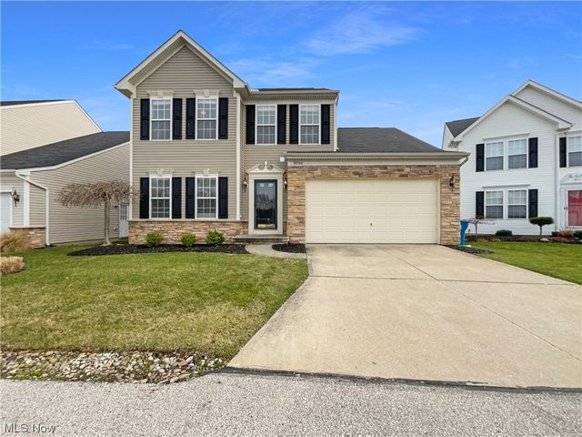 38746 English Turn Ln, Willoughby, OH 44094