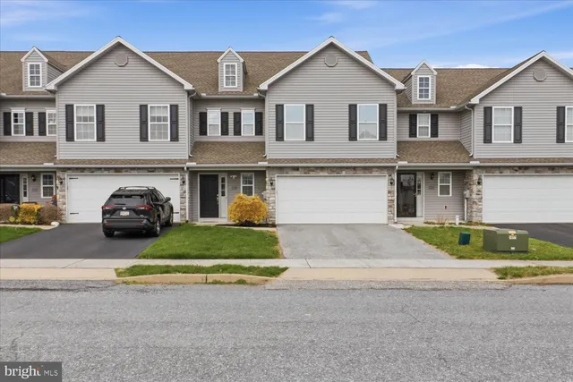 118 Braeburn Way, Palmyra, PA 17078