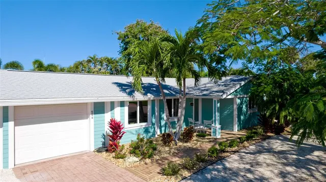 504 69th St, Holmes Beach, FL 34217
