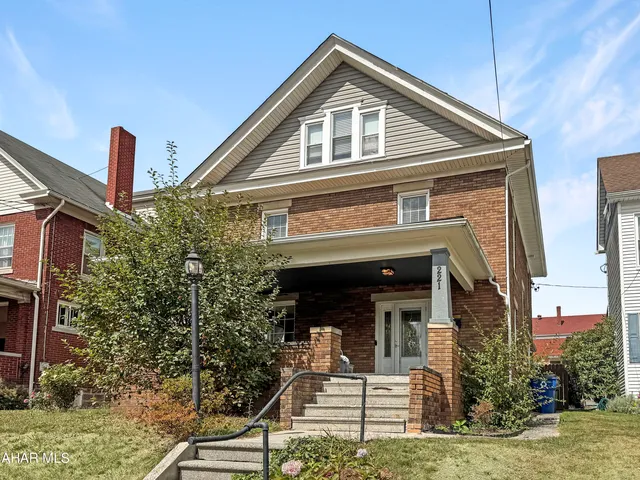 221 E  Horner St, Ebensburg, PA 15931
