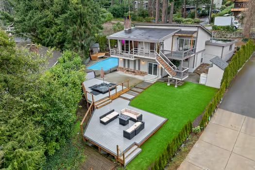 9602 Wharf St, Edmonds, WA 98020