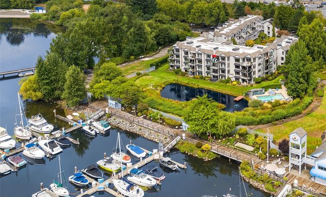 6121 NE 175th Street #C203, Kenmore, WA 98028