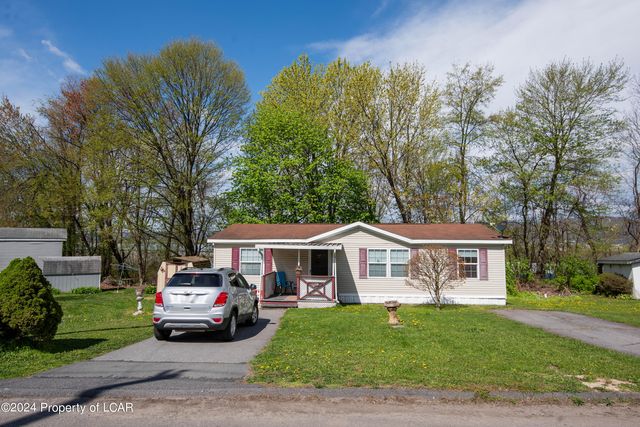 257 West Dr, Pittston, PA 18640
