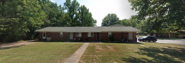 902-908 E  12th Ct, Russellville, AR 72801