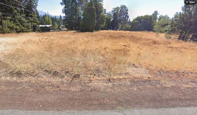 N  Old Stage Rd, Mount Shasta, CA 96067