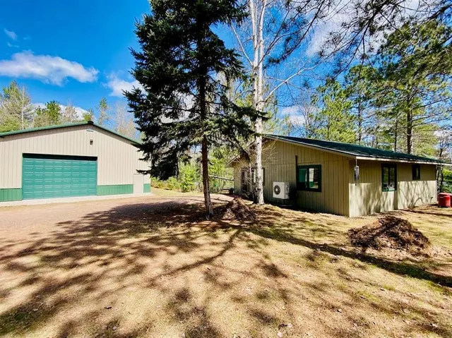 N13648 Indianhead Dr, Minong, WI 54859