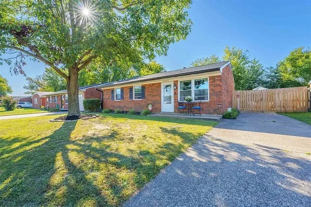 2432 Tamarack Rd, Owensboro, KY 42301