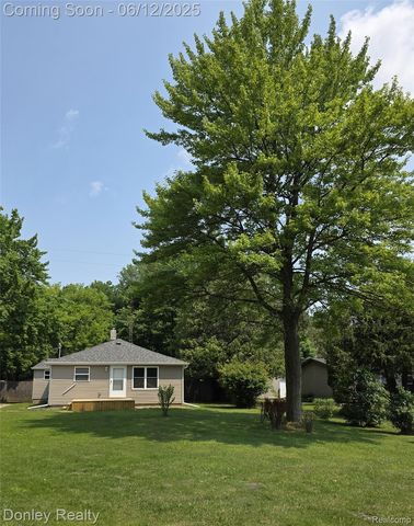 4514 Sebewaing Rd, Owendale, MI 48754